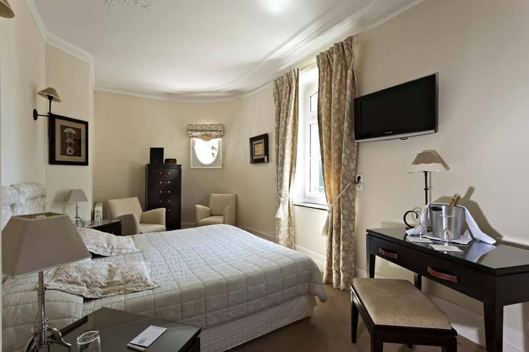 Hotel Chateau Clery Hesdin-l'Abbe ภายนอก รูปภาพ