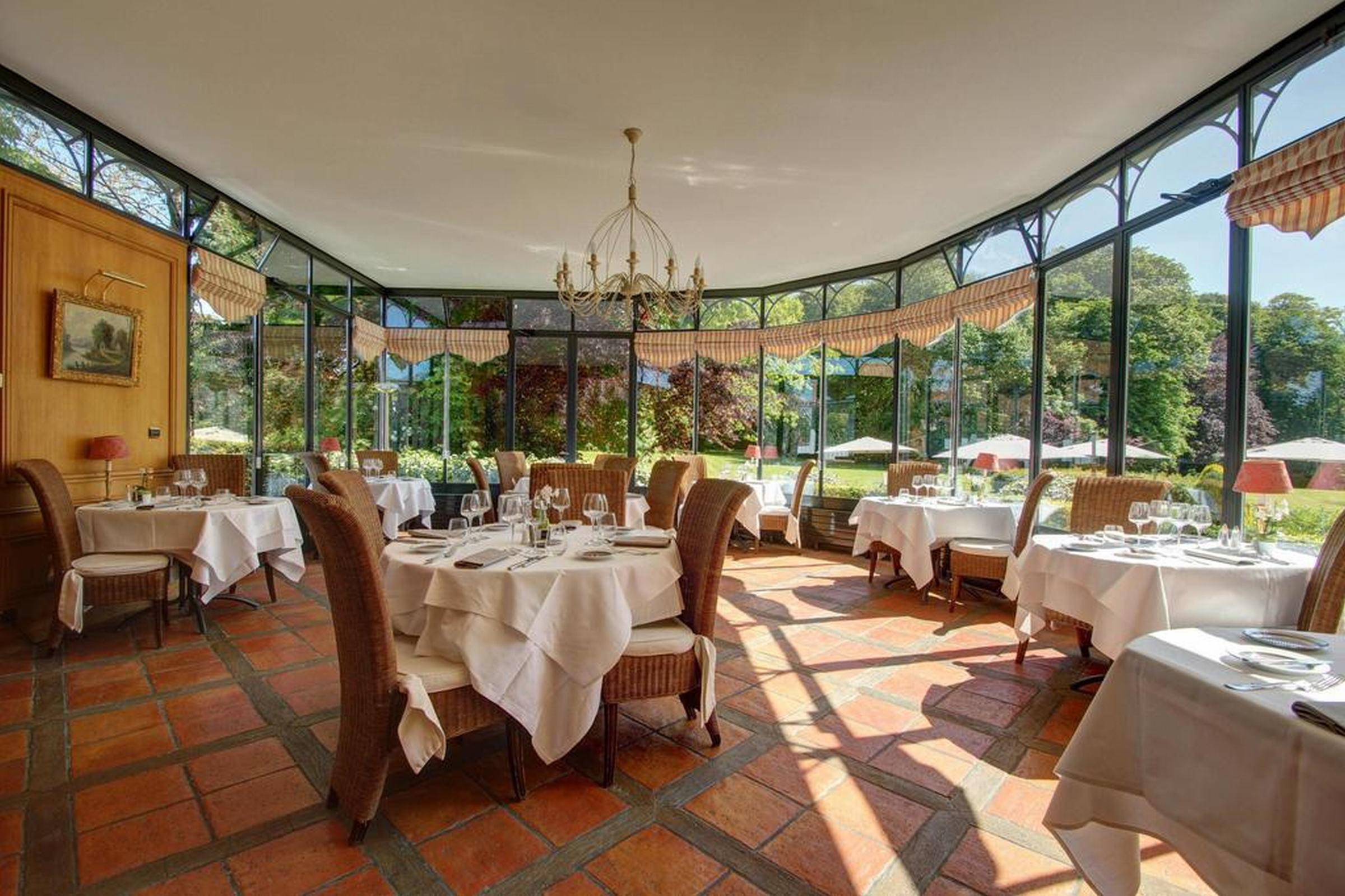 Hotel Chateau Clery Hesdin-l'Abbe ภายนอก รูปภาพ