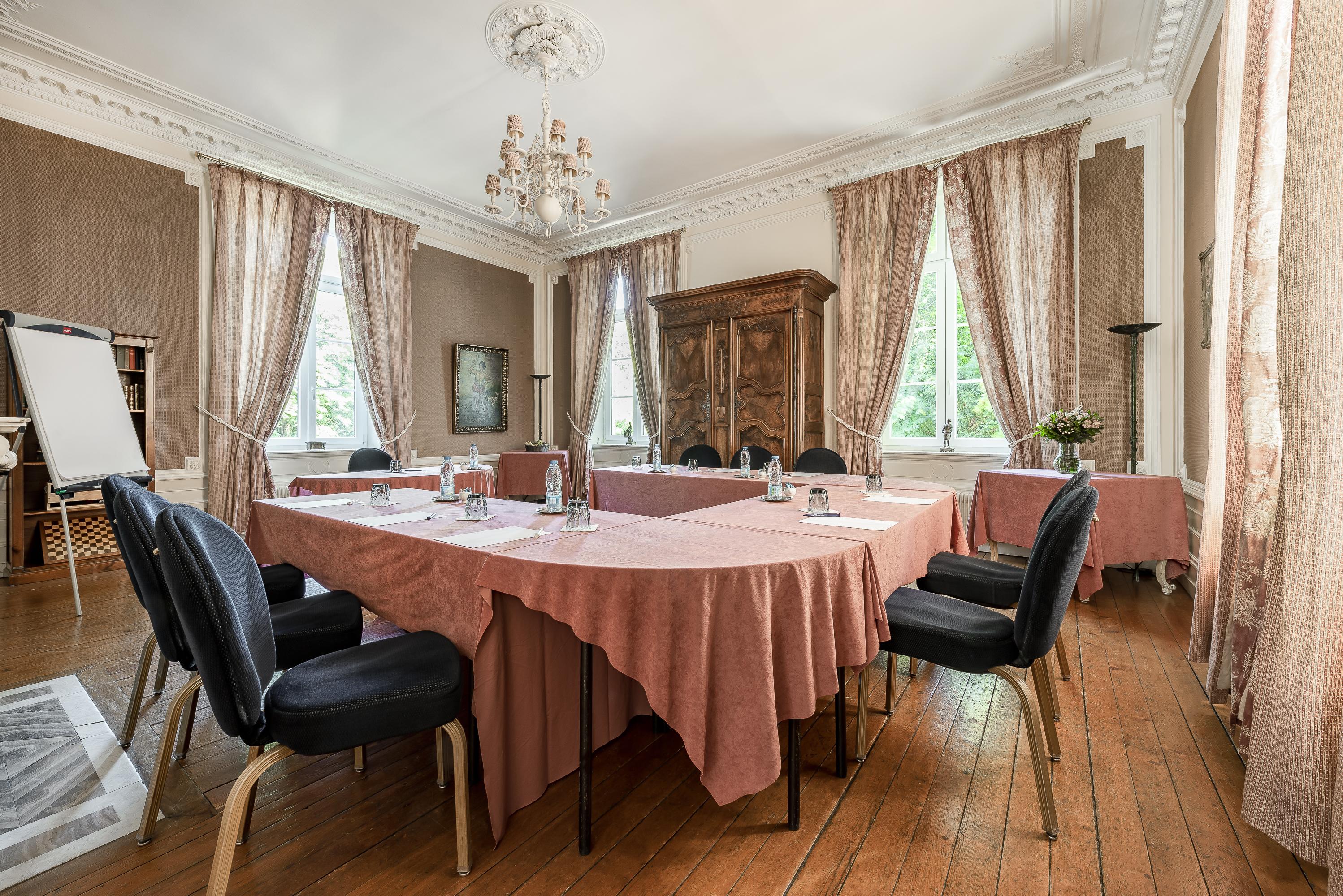 Hotel Chateau Clery Hesdin-l'Abbe ภายนอก รูปภาพ