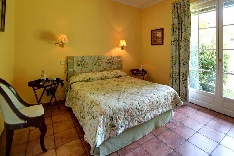 Hotel Chateau Clery Hesdin-l'Abbe ภายนอก รูปภาพ