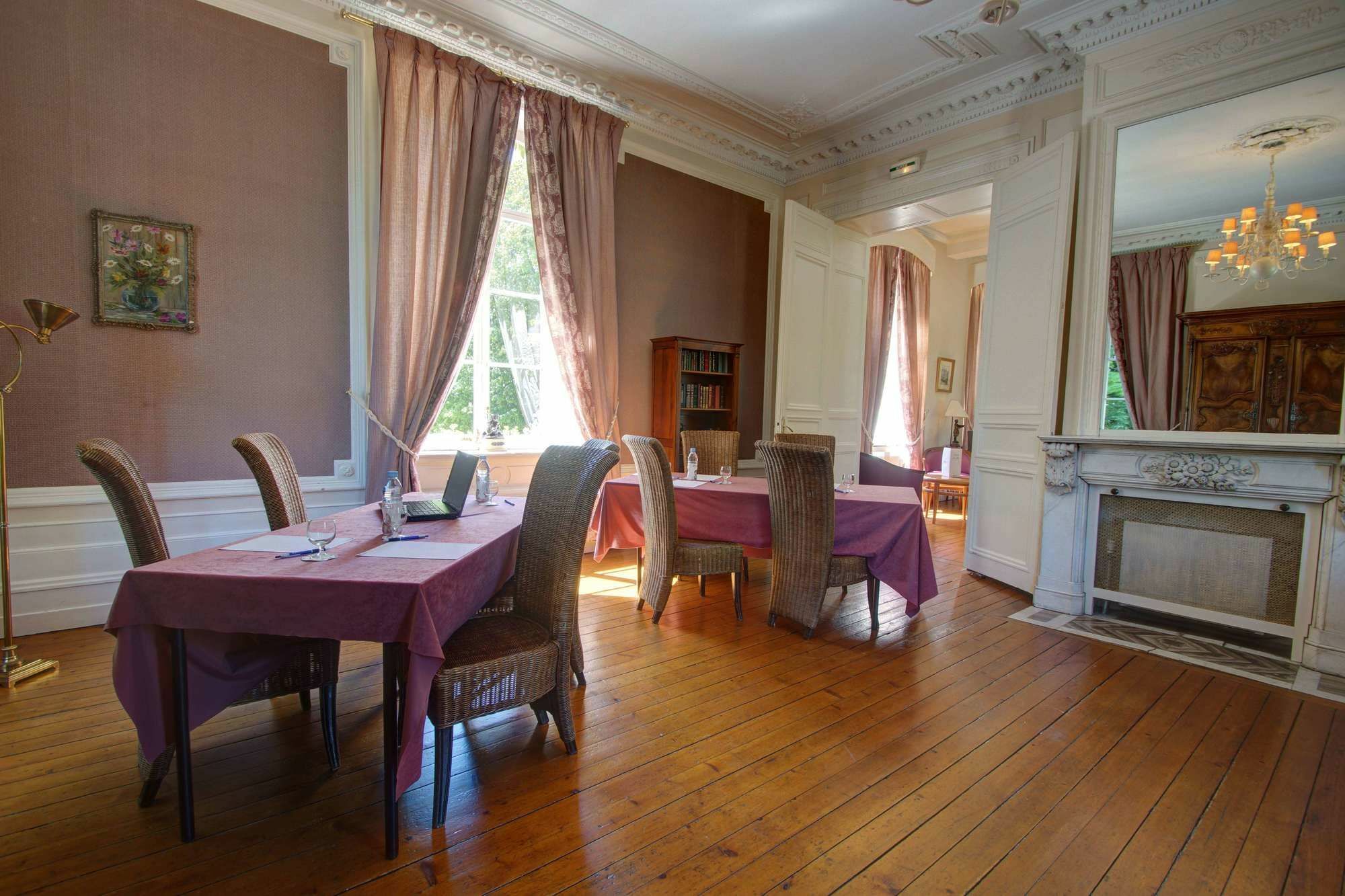Hotel Chateau Clery Hesdin-l'Abbe ภายนอก รูปภาพ